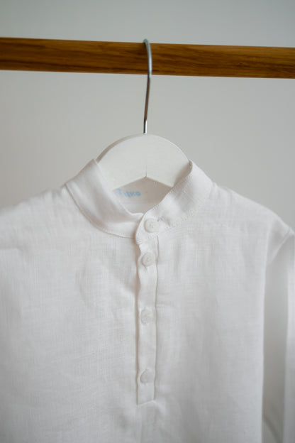 Linen shirt with short collar